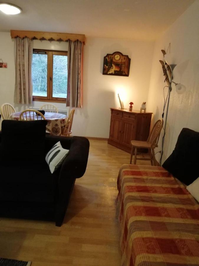 Le Repere Des Ecureuils Apartman Samoëns Kültér fotó